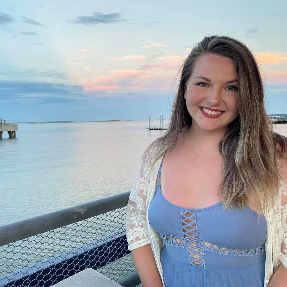 Meet your Posher, Brooke